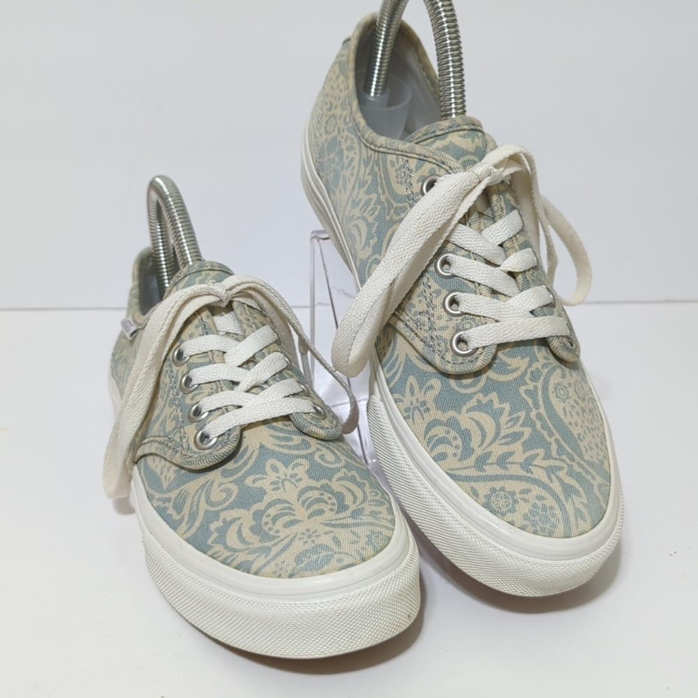 Vans off the wall Paisley athletic sneaker women's size 7
